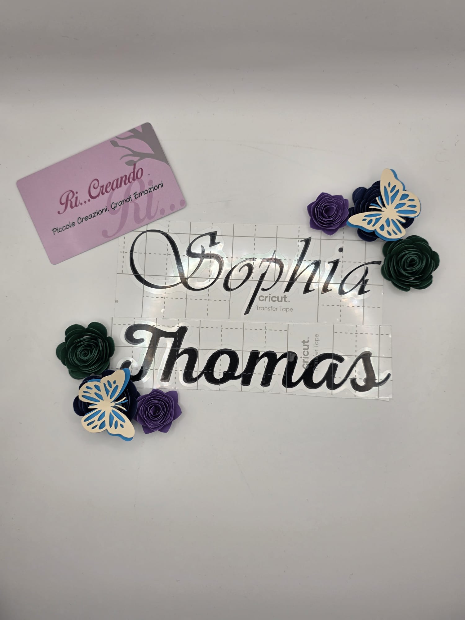 50pz Scritte Personalizzate in Vinile e Termovinile – Realizzate su Misura