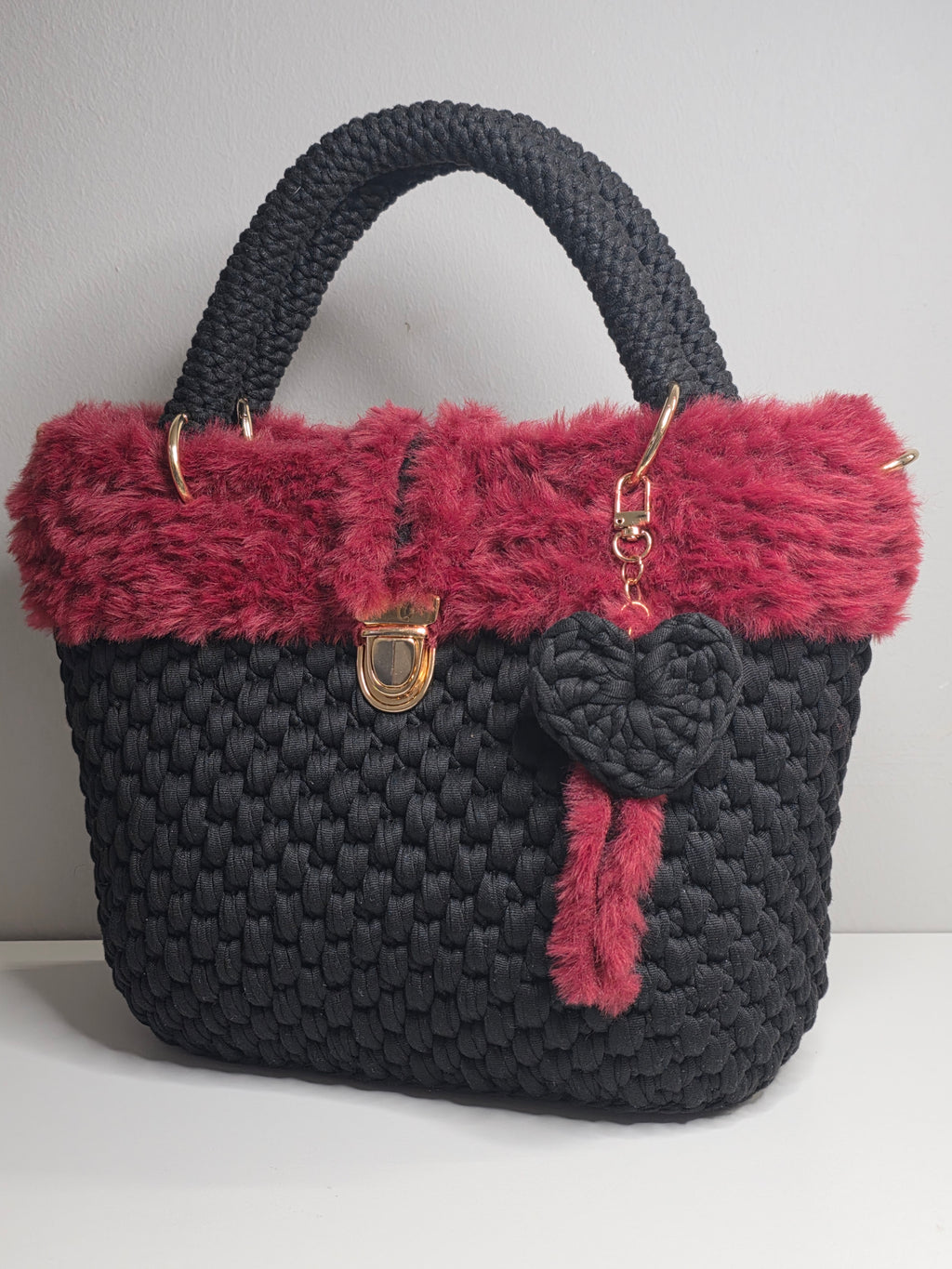 Bag Rubina Black - Borsa artigianale nera con bordo rubino