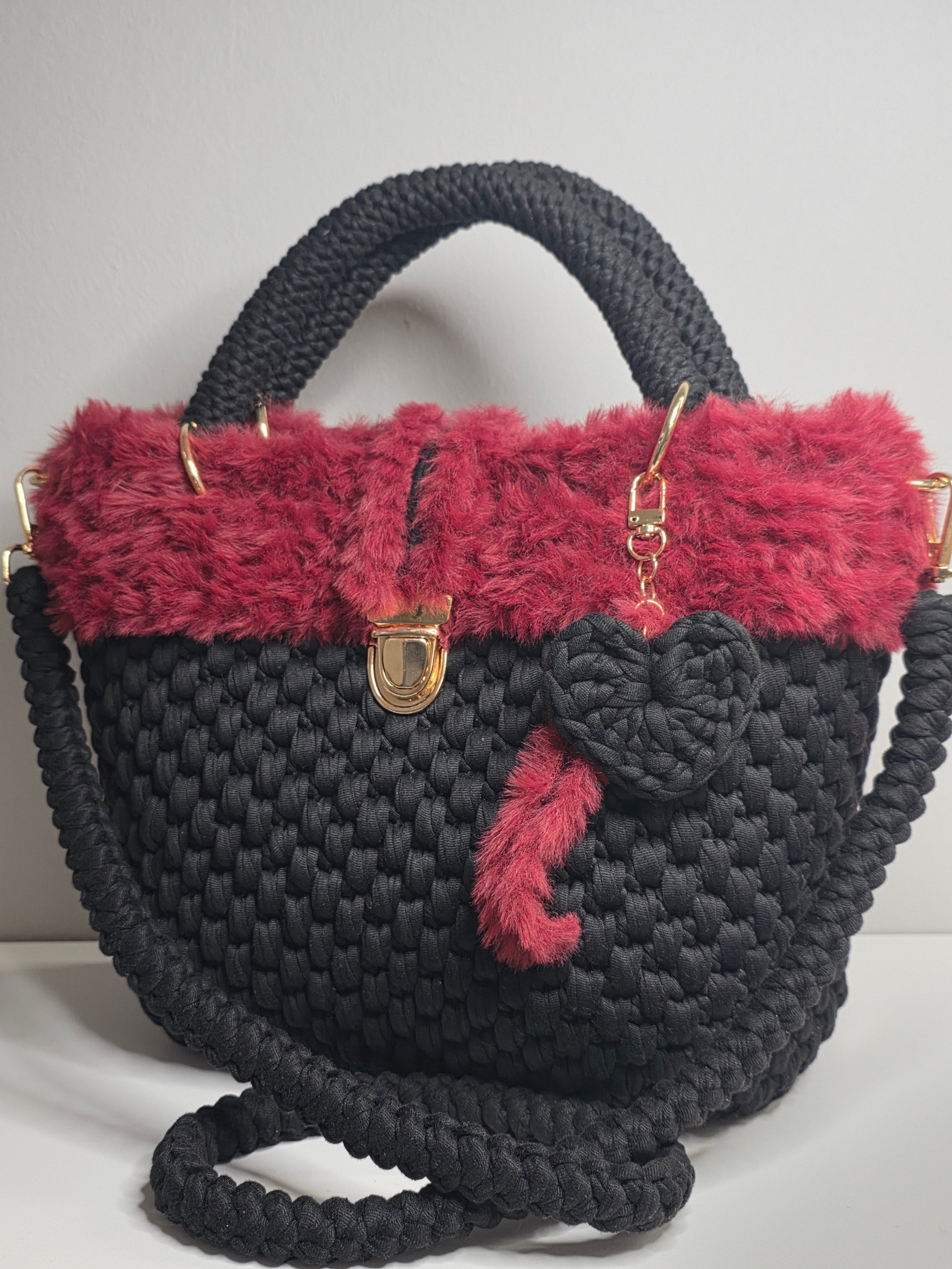 Bag Rubina Black - Borsa artigianale nera con bordo rubino